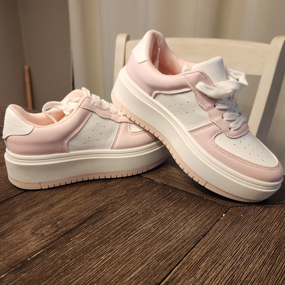 Steve Madden white and pink size 3 platform sneakers. Never worn